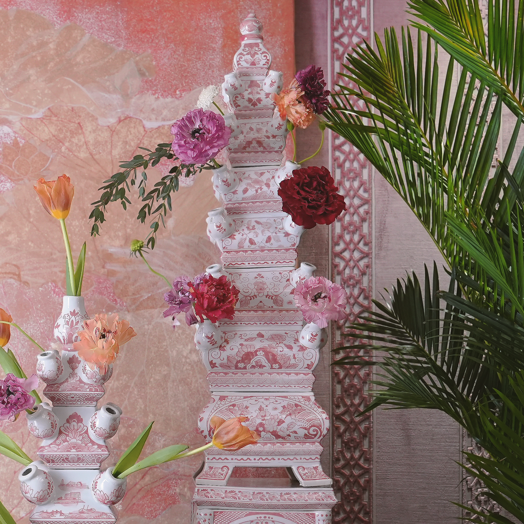 FIVE-LAYER 31.3" Tulip Pyramid Vase in Delft Pink