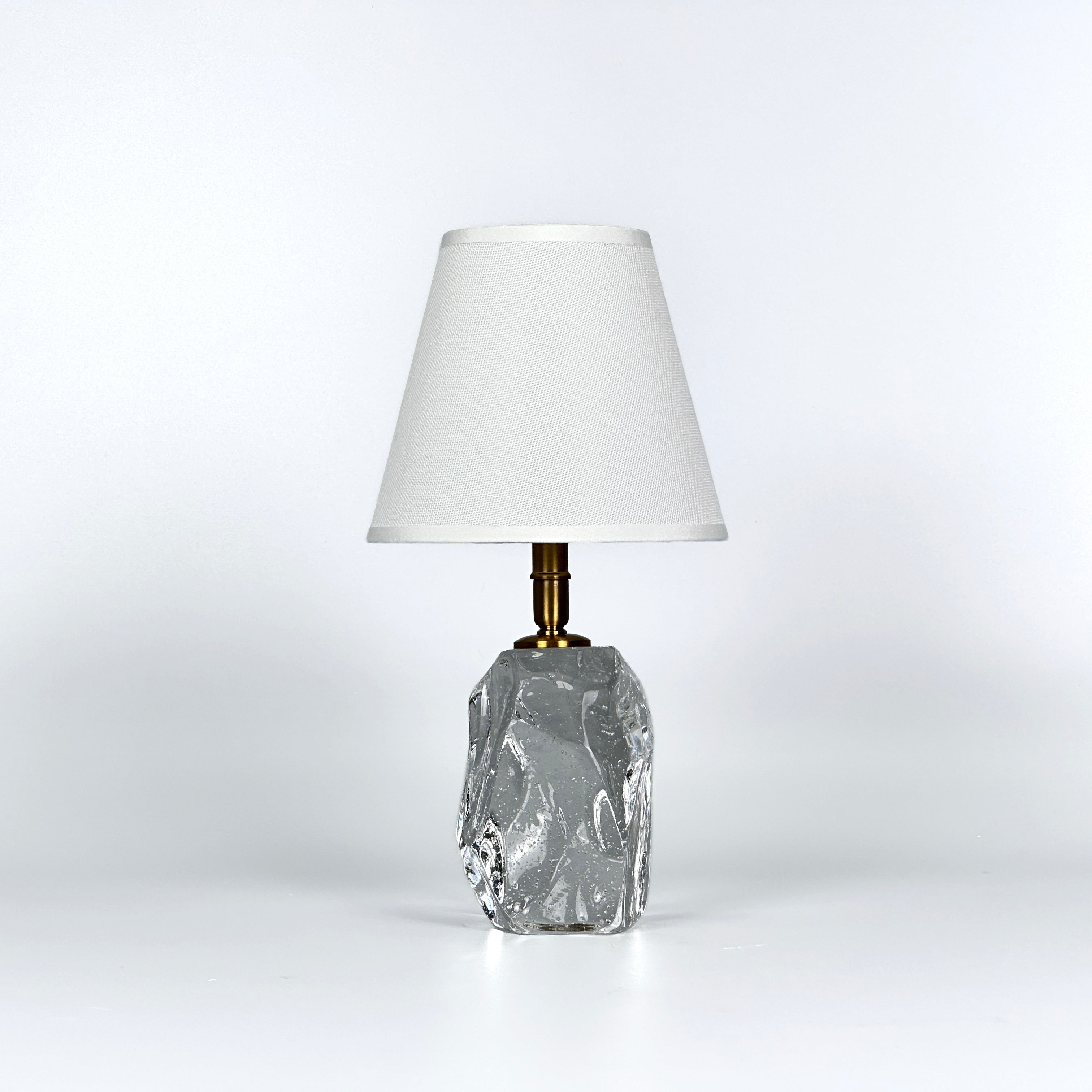 CINDERELLA RECHARGEABLE LAMP WITH CLASSIC WHITE LINEN LAMPSHADE