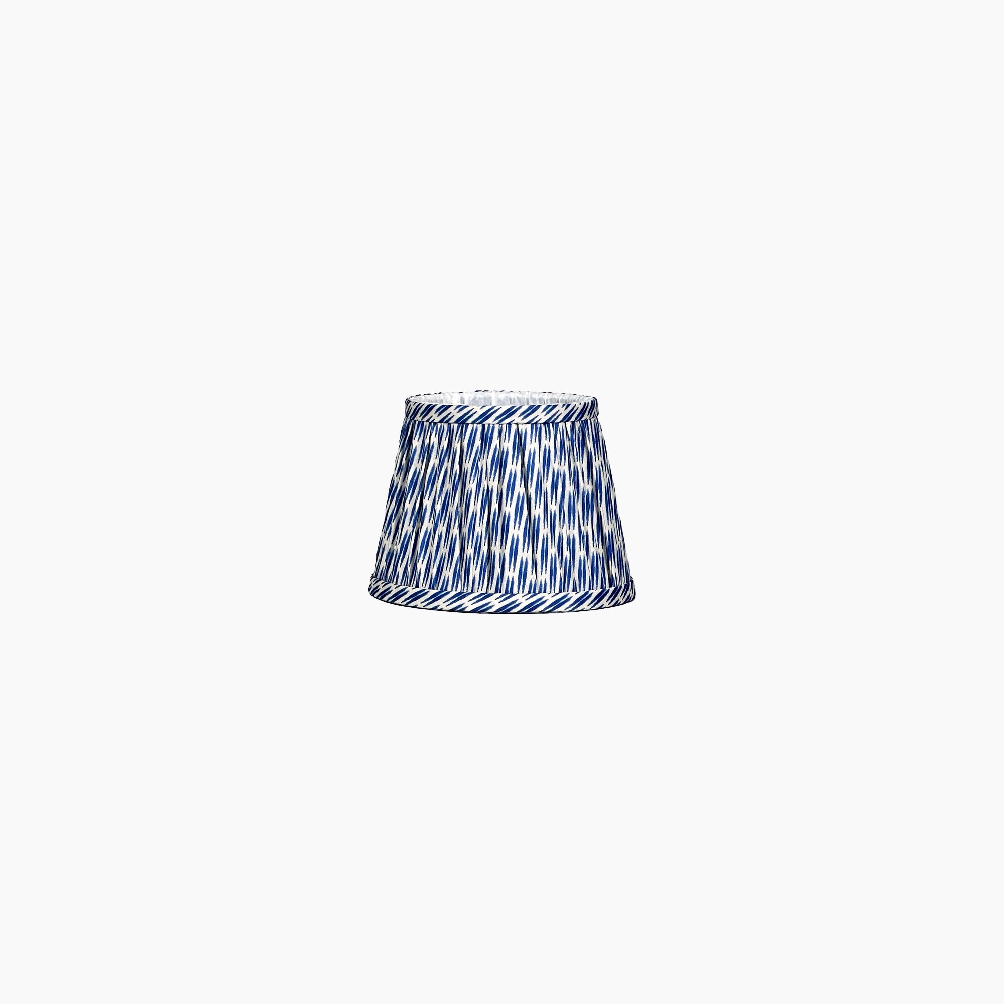 Verdant Willow Artisan Silk Lampshade