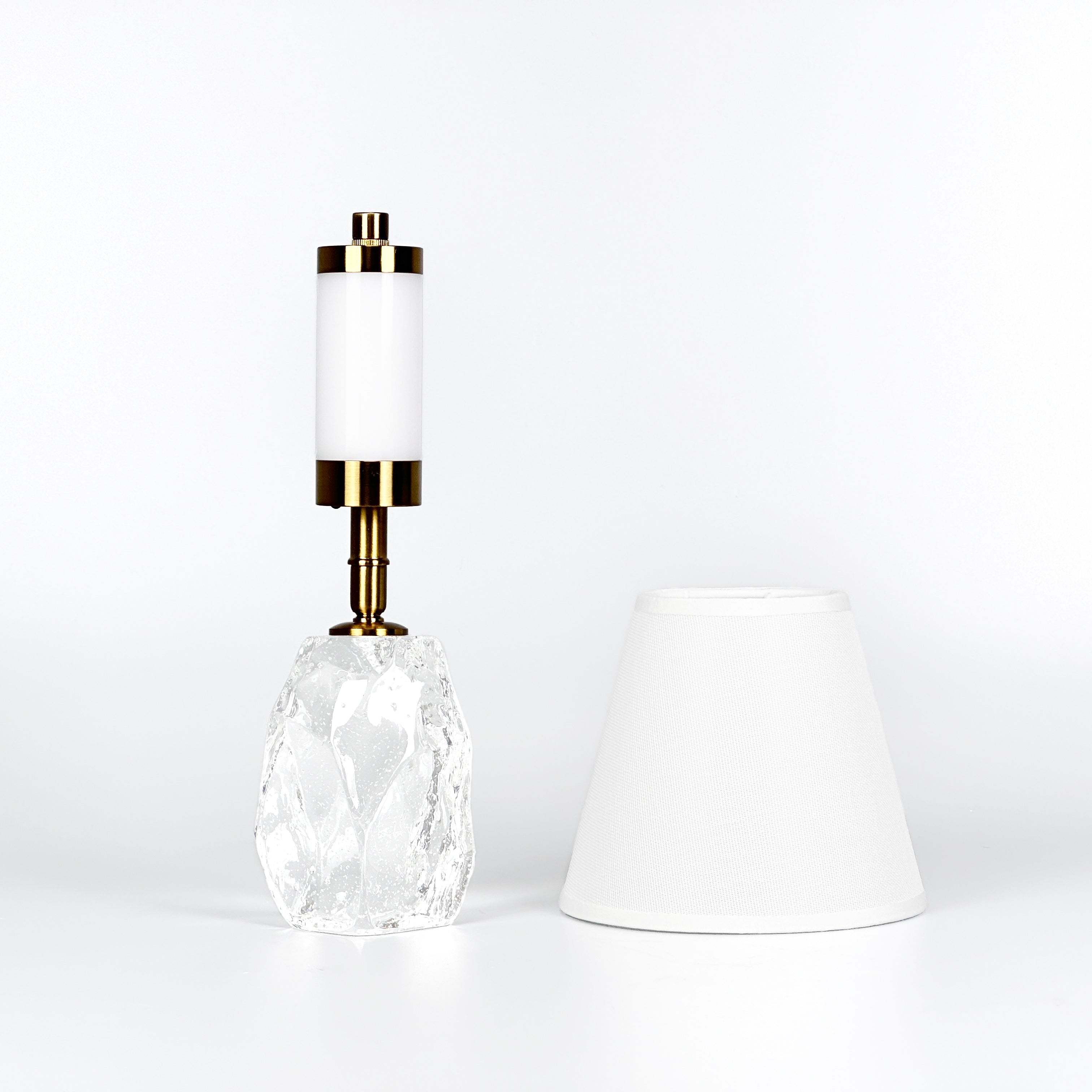CINDERELLA RECHARGEABLE LAMP WITH CLASSIC WHITE LINEN LAMPSHADE