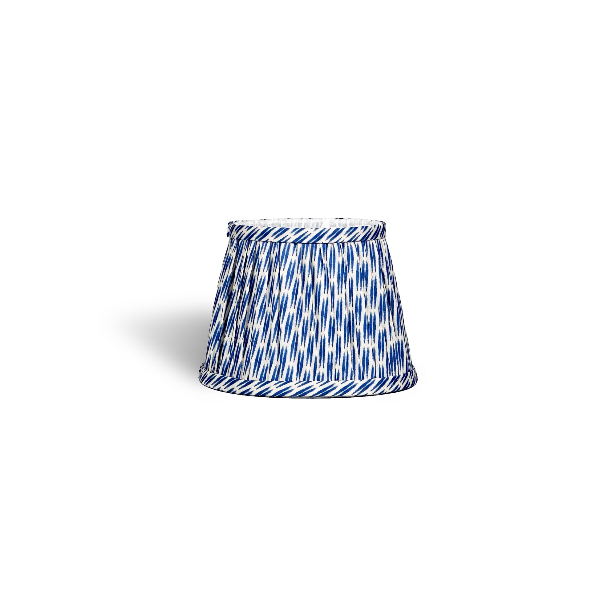 Verdant Willow Artisan Silk Lampshade