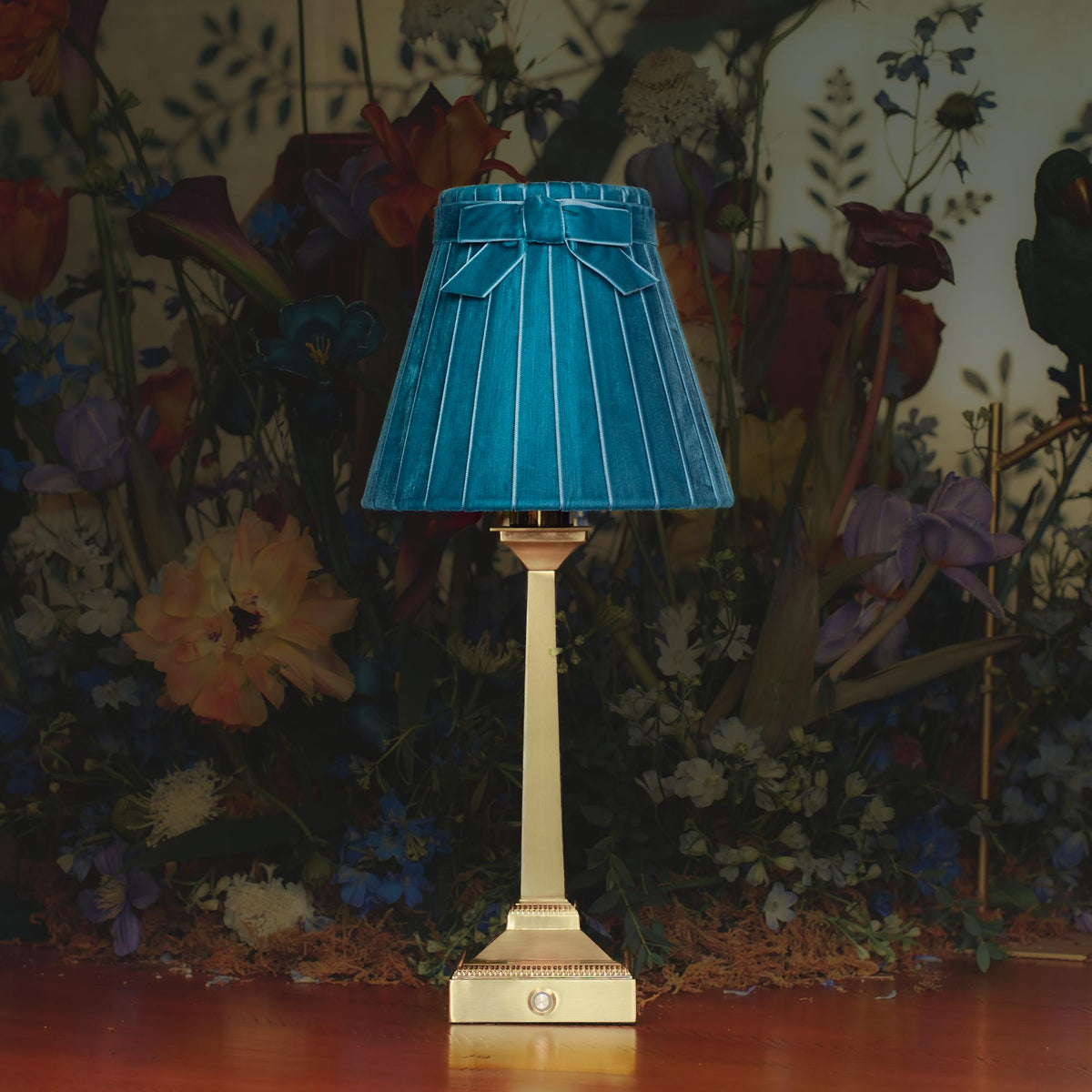 EIFFEL Rechargeable Lamp with 7.1" Teal Velvet Lampshade