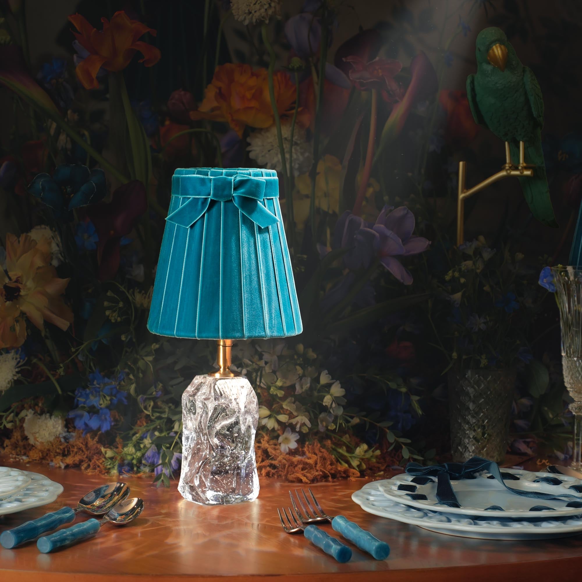 CINDERELLA RECHARGEABLE LAMP WITH TEAL VELVET LAMPSHADE (14CM)
