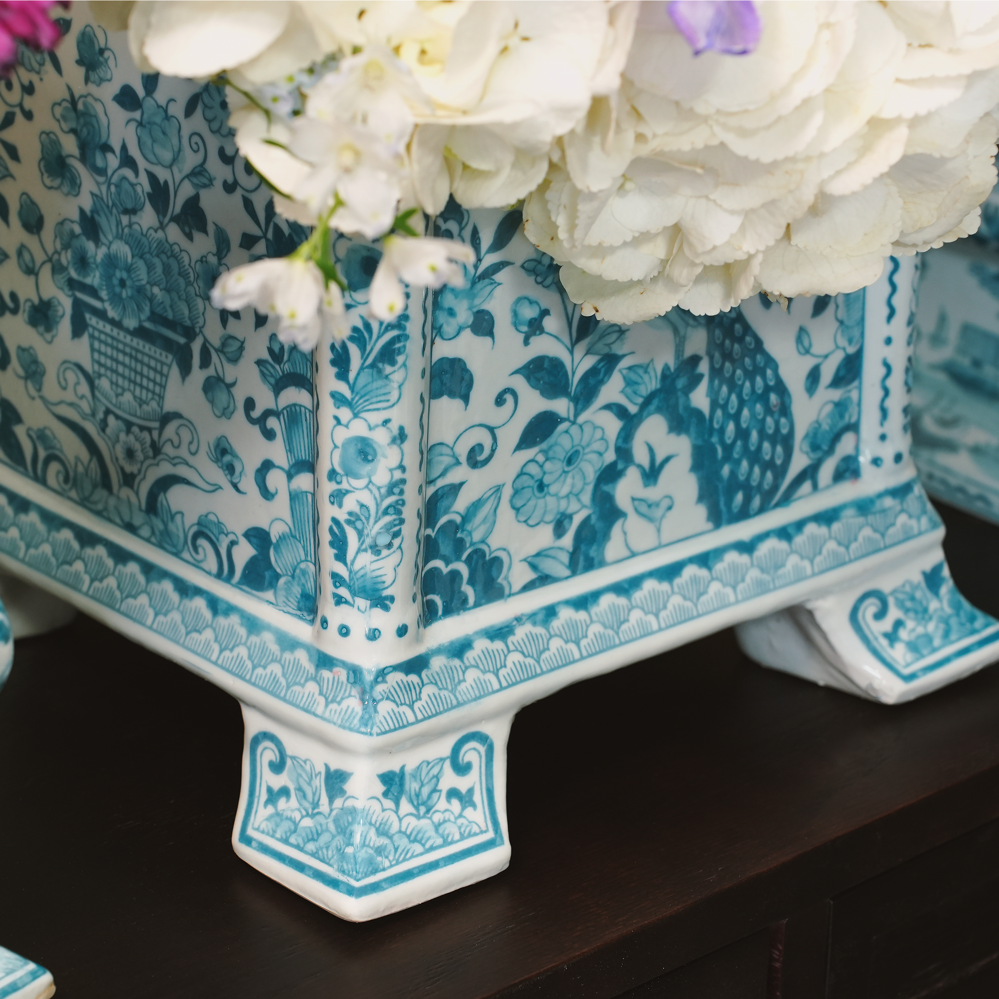 TULIPIERE Base In Delft Blue 11"