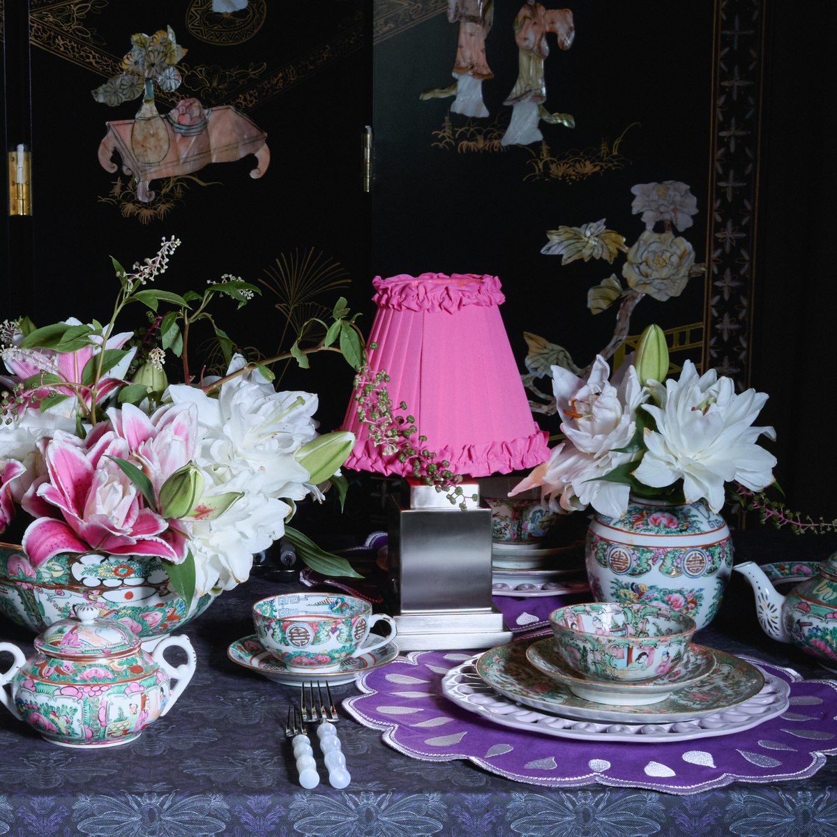 OSCAR Silver Rechargeable Lamp with Fuchsia Frilled Fabric Lampshade